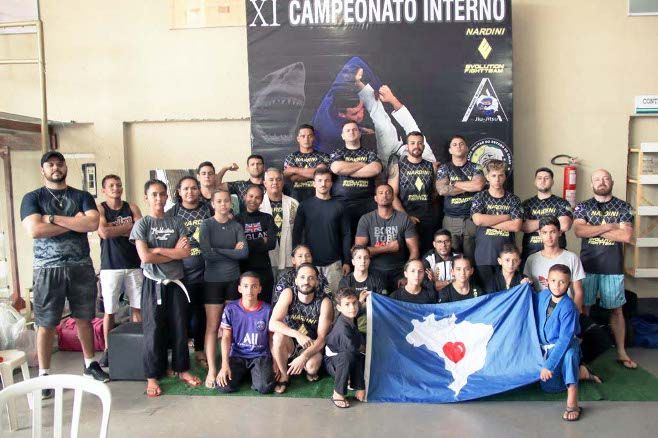 Alunos da Escolinha de Jiu Jitsu de Água Boa conquistam 21 medalhas em Campeonato na cidade de Goiânia - GO