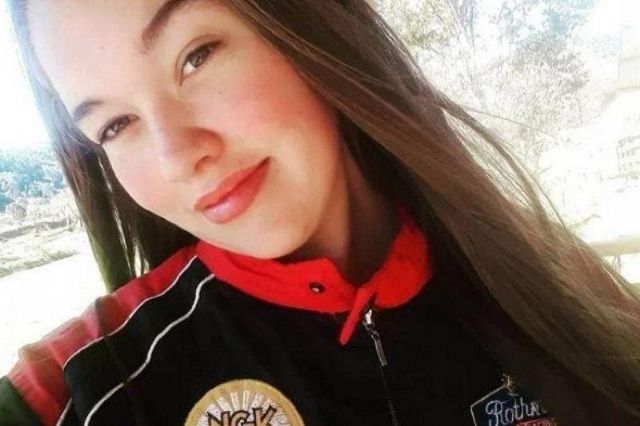 Adolescente de 17 anos é assassinada pelo namorado de 21 em SC