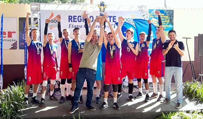 Equipes de Água Boa se destacaram nos Jogos Escolares Regionais ocorridos em Canarana