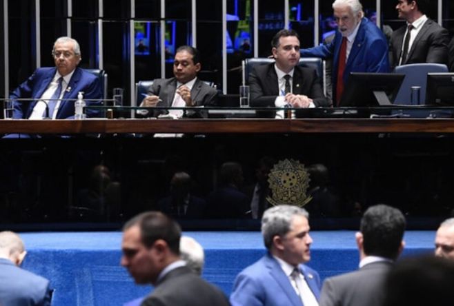 Senado aprova PEC limitando decisões do STF; Jayme e Wellington favoráveis e Carlos Fávaro contrário