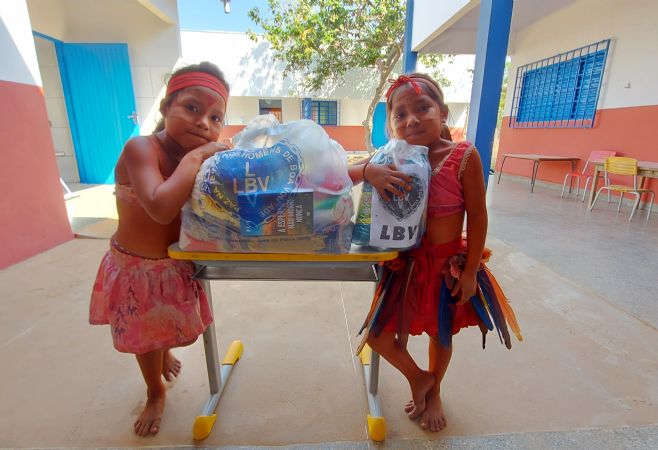 Voluntários distribuem mais de 3 toneladas de doações em Aldeias Indígenas