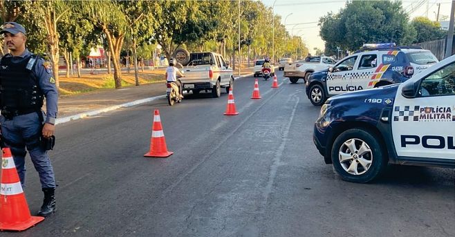 Operação da Polícia Militar intensifica policiamento nos bairros de Água Boa