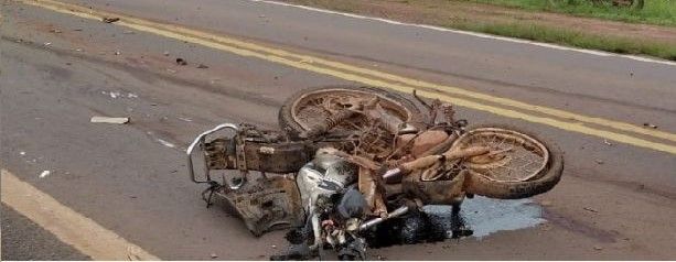 Ribeirão Cascalheira - Motociclista morre na BR-158 após colidir com caminhão
