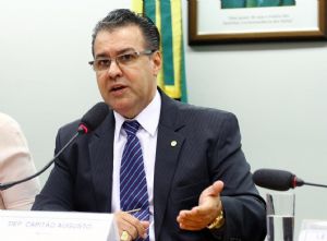 Candidato à presidência da Câmara, Capitão Augusto disputa para garantir continuidade da Lava Jato