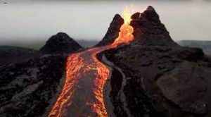 Assista vídeos de um drone voando através de um vulcão em erupção na Islândia